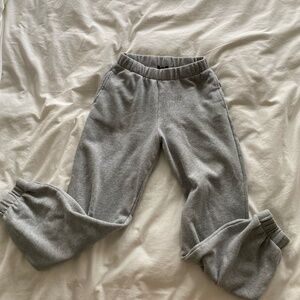 brandy melville rosa grey sweatpants